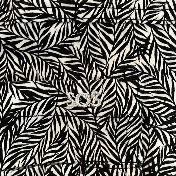 Swing Out Sister Black White Leaves Golf Skirt Size 8 Athletic Skort Preppy - Picture 6 of 8